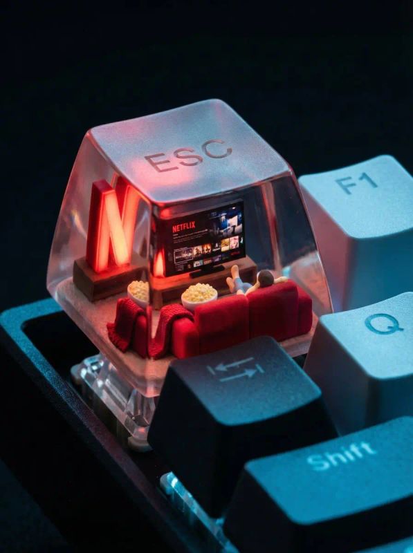 ✨ Уютный побег: ESC в мир Netflix