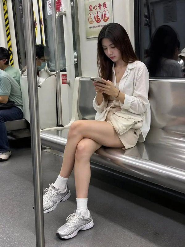 ✨ A beautiful woman looking at her